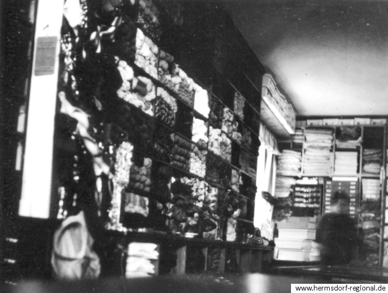 Foto aus dem Laden um 1940 